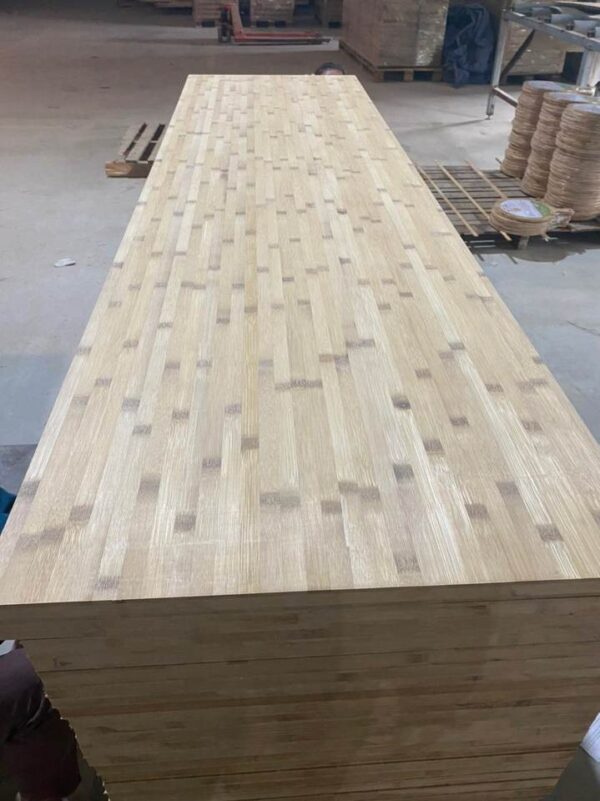 Export standard Hot Item Vietnam Bamboo Horizontal Panel Sturdy Construction Material Bamboo Floor - Image 2