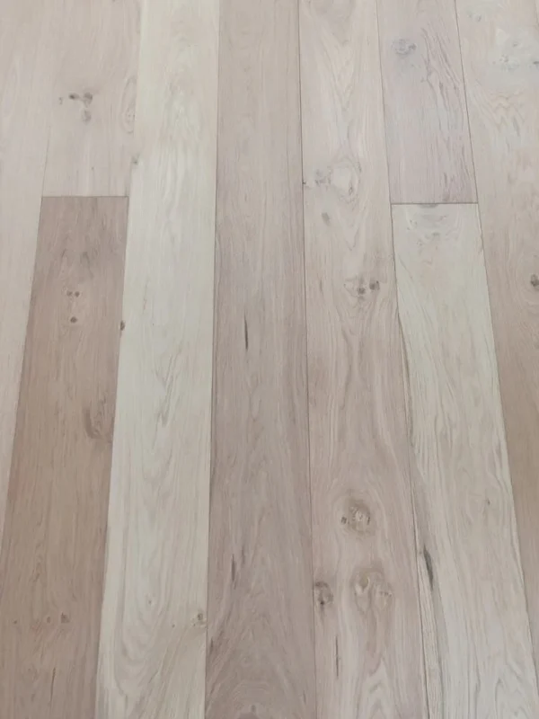 Size Available Multi-layers Engineered European White Oak Hardwood Unfinished Flooring - Image 6