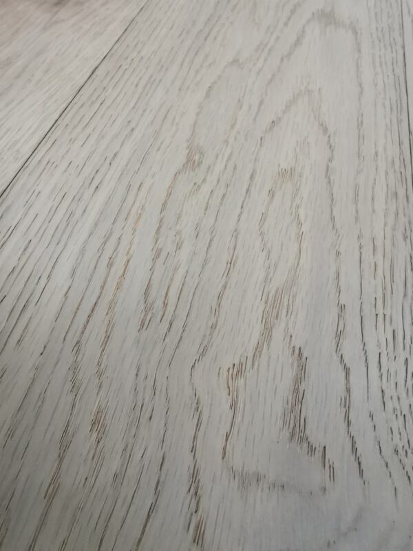Light Brushed UV Lacquered Oak Engineered Wood Flooring For Residential - Image 4