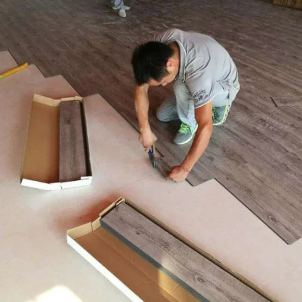Garage LVT Flooring Tiles 4mm 5mm Click PVC Plastic Wood Floor 4mm Vinyl Planks Luxury SPC Flooring - Image 3