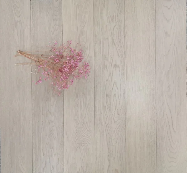Light Brushed UV Lacquered Oak Engineered Wood Flooring For Residential - Image 3