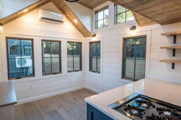 3 Bedroom Bunkhouse - Image 10